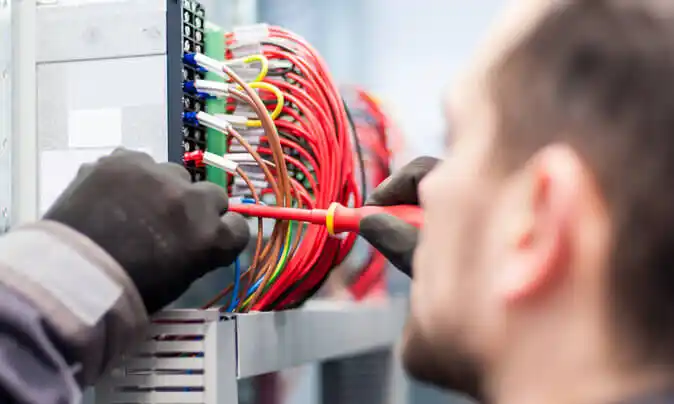 electrician East Grand Rapids